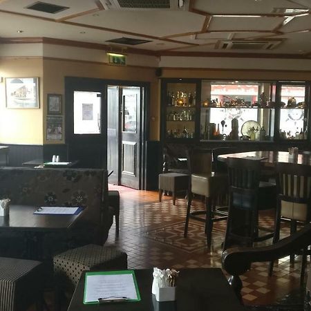 戈尔韦武器宾馆酒店 外观 照片