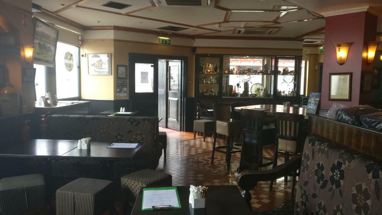 戈尔韦武器宾馆酒店 外观 照片